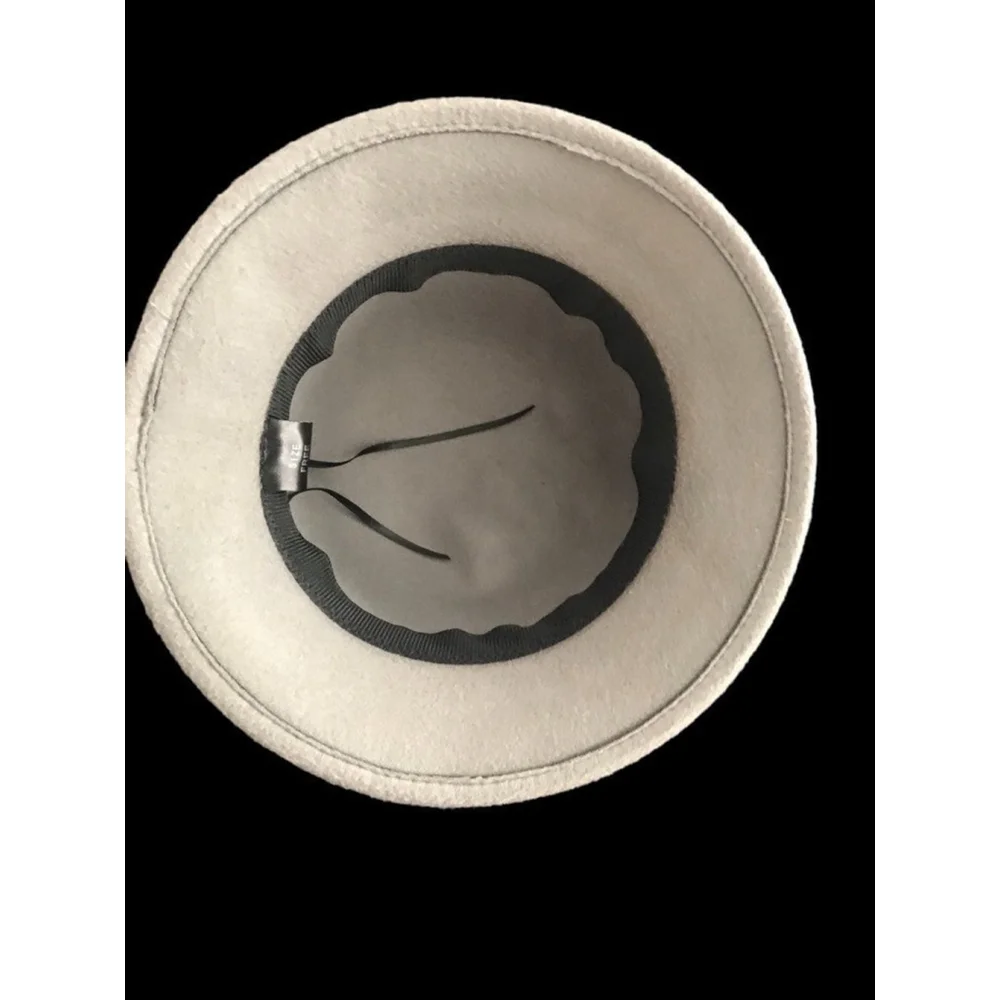 Women's‎ Gray Hat